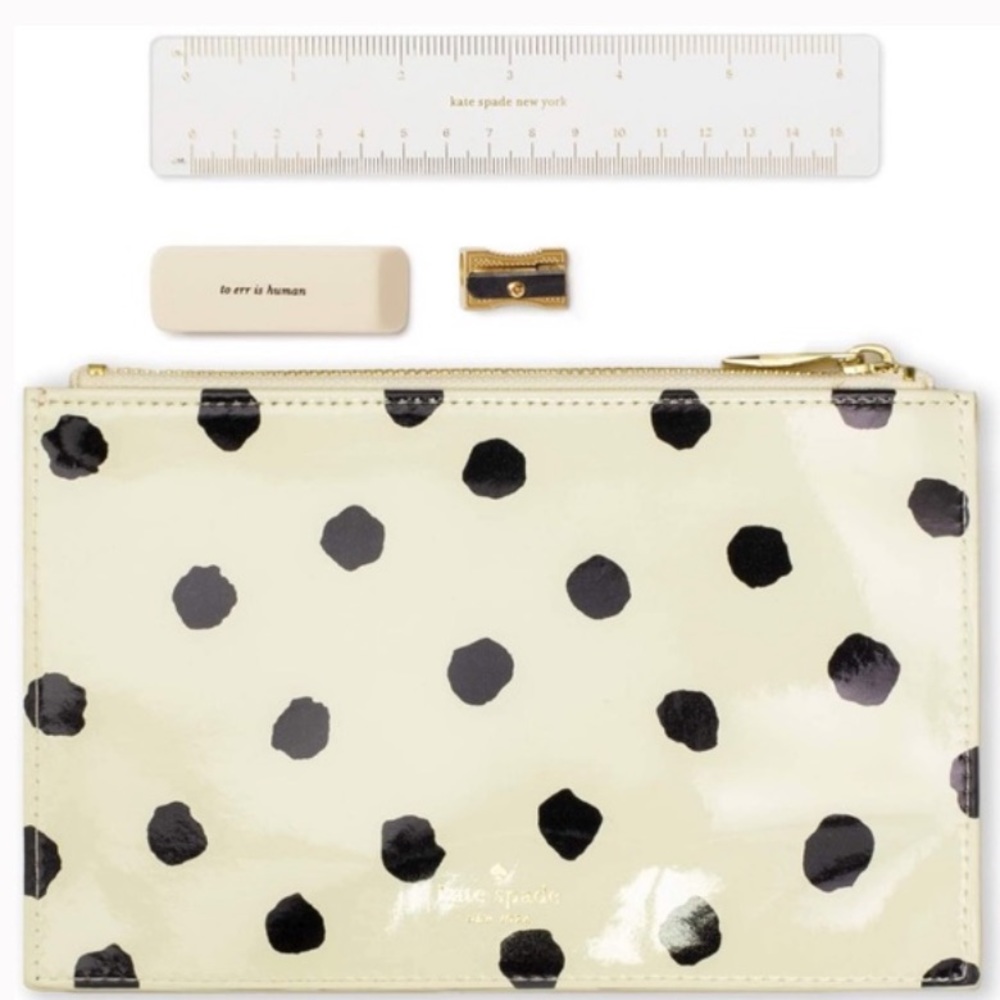Kate Spade ♠️ Animal Print Pouch - NWT - Picture 2 of 9